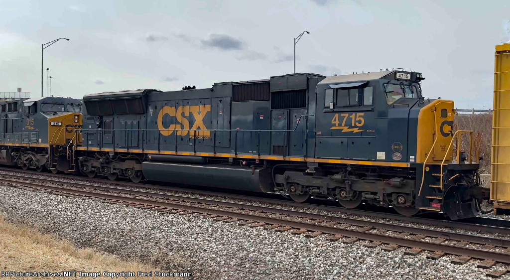 CSX 4715 is along for the ride.